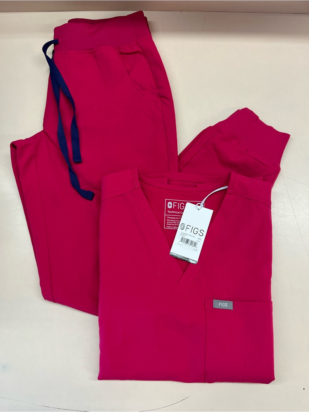 FIGS Scrub Set Ultra Rose XXS